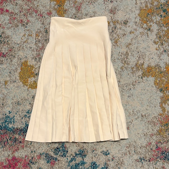 Aleeza Paris Cream Pleated Skirt - Picture 4 of 4